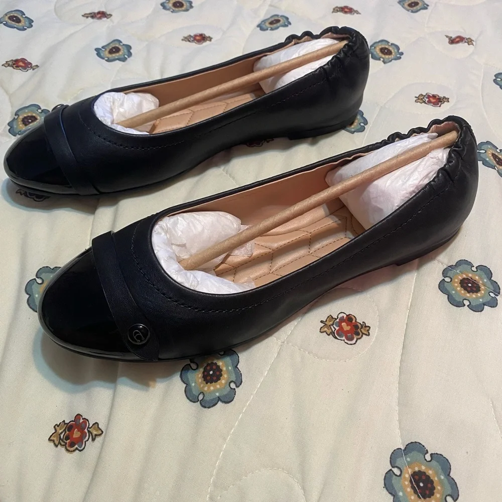 Coach Brandi Ballerina Patent Tip Black Leather Flats Sz.7B BRAND NEW - Picture 2 of 7